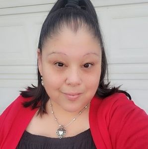 Meet your Posher, Yesenia